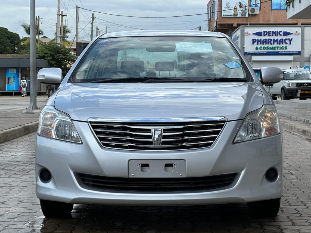 TOYOTA PREMIO